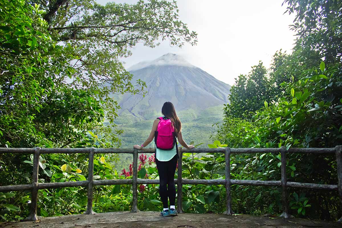 woman group travel Central America